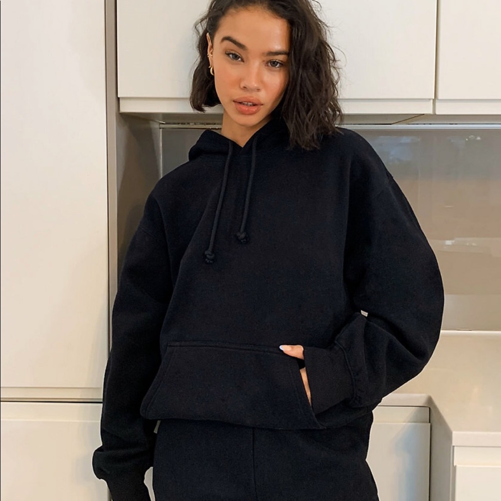 Aritzia TNA boyfriend hoodie